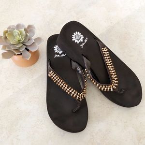 Yellow Box Sz 7.5 Embellished Beaded Sandals Brown